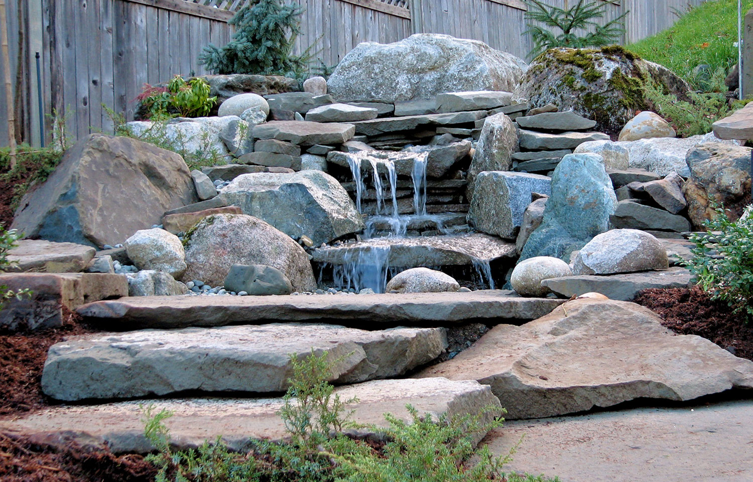 Three Hardscape Ideas To Transform Your Yard