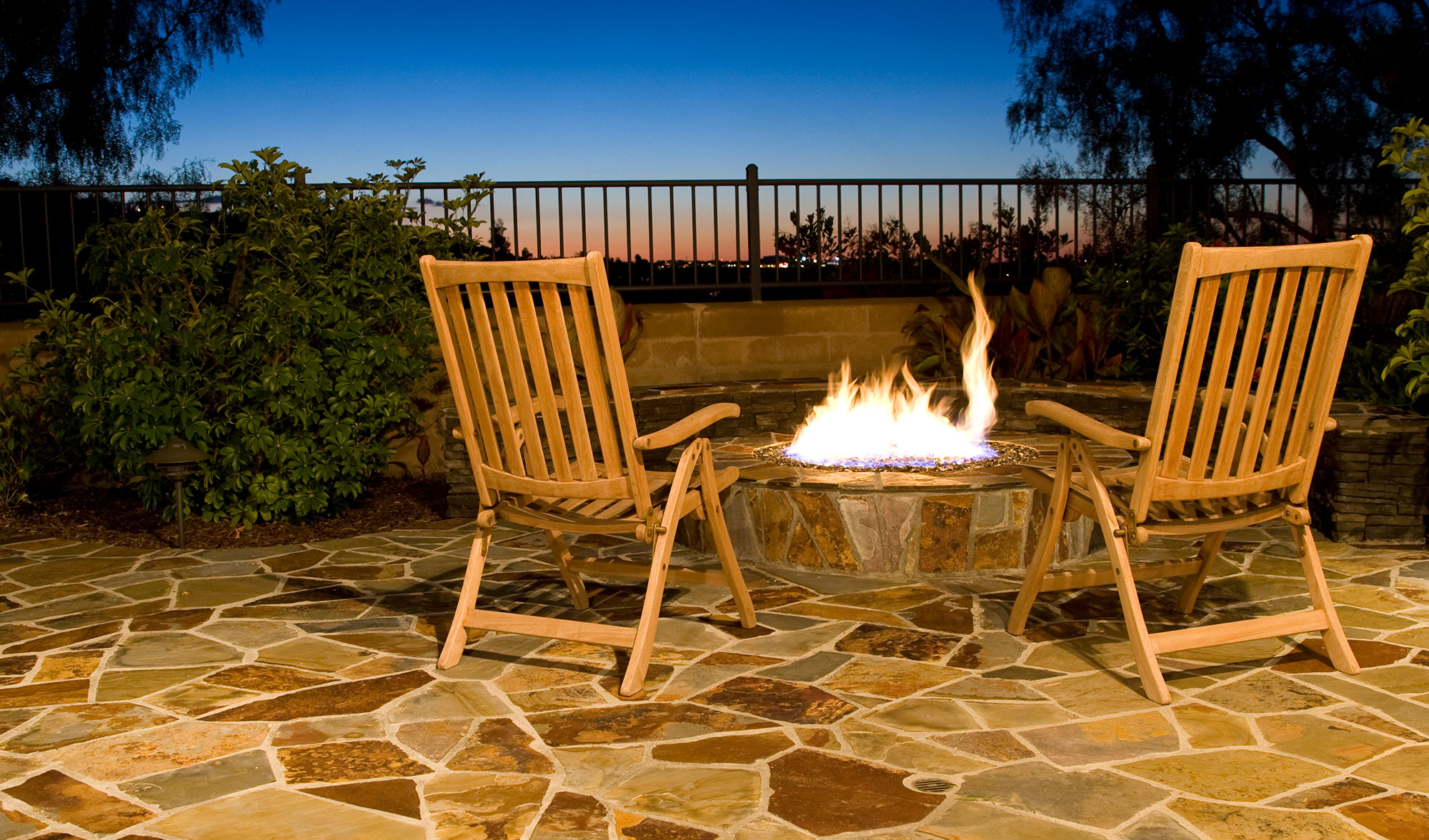 How to Build a Natural Stone Patio: An Easy DIY Approach