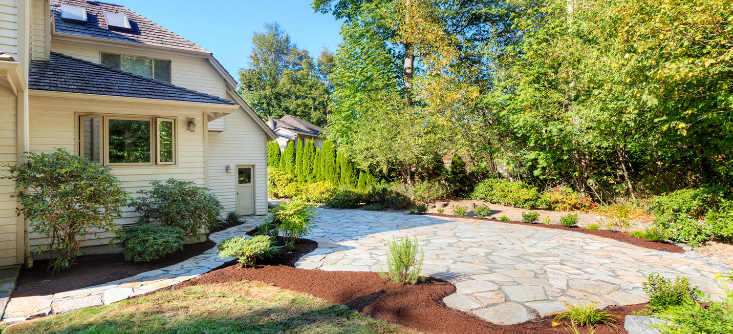 Choosing the Right Flagstone for Your Californian Backyard Patio
